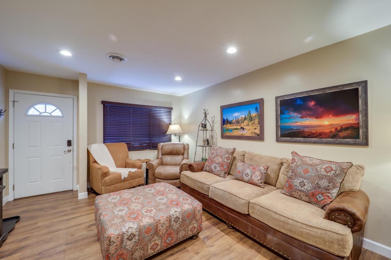 Cozy Banner Elk Condo With Fireplace And Lookout Deck! Exterior photo